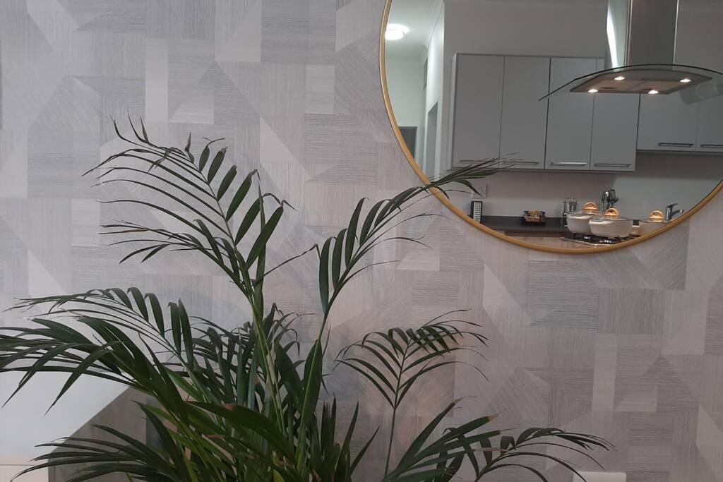 Mikeys Place On New: 2Bed2Bath No.1 With Free Wifinetflix ميدراند المظهر الخارجي الصورة